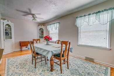 1410 Regent St, Niles, MI 49120 - photo 4