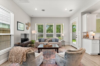 5706 Balbo St unit J, Houston, TX 77091 - photo 6