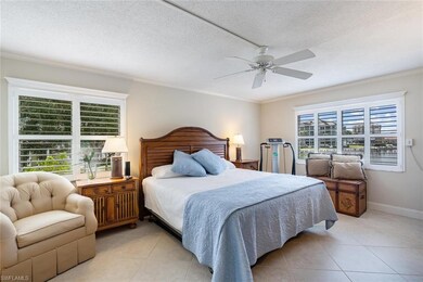 4155 Crayton Rd unit 201, Naples, FL 34103 - photo 5