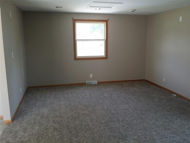 1801 8th Ave SW, Cedar Rapids, IA 52404 - photo 6