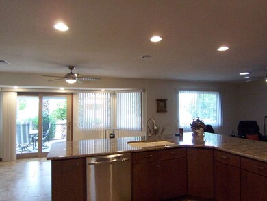 9802 W Evergreen Dr, Sun City, AZ 85373 - photo 2