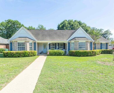 2711 Woodbreeze Dr, Cantonment, FL 32533 - photo 2