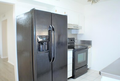 10869 W Santa fe Dr, Sun City, AZ 85351 - photo 7