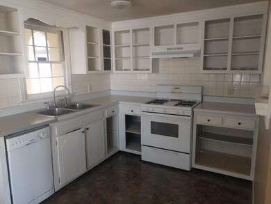 1 Spinning Brook Rd, South Yarmouth, MA 02664 - photo 4