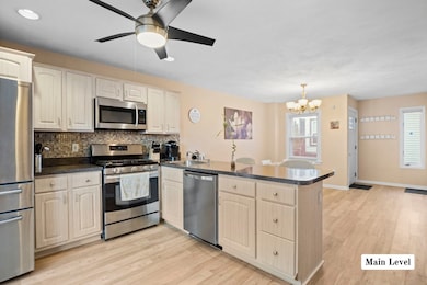 580 Bennington St unit 580, Boston, MA 02128 - photo 4