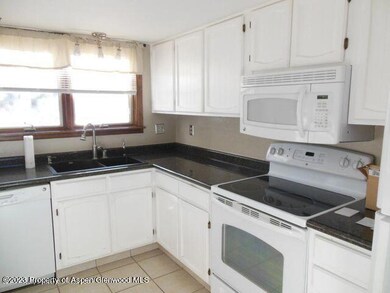 1022 E 7th St, Craig, CO 81625 - photo 5