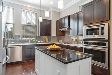 816 Yale St unit D, Houston, TX 77007 - photo 3