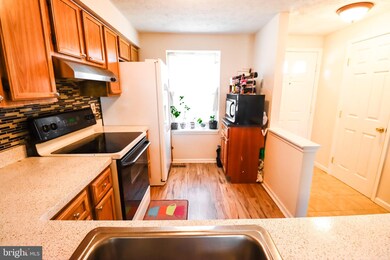 4333 Isleswood Terrace, Burtonsville, MD 20866 - photo 5