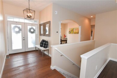 5630 Treeline Dr, Columbus, IN 47201 - photo 4