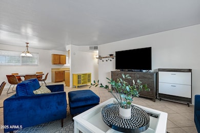 1111 E Turney Ave unit 7, Phoenix, AZ 85014 - photo 6