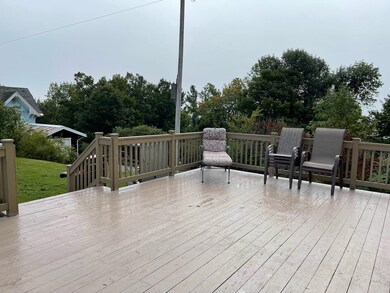 142 Cottage St, Newport, VT 05855 - photo 6