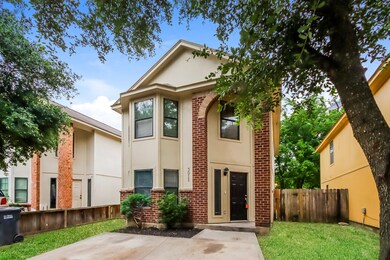 3011 La Estancia Ln, Houston, TX 77093 - photo 2