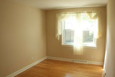 9962 Agatite Ct, Schiller Park, IL 60176 - photo 2