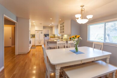 1801ShadyLane-MLS-25.jpg