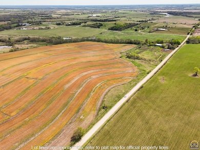 7402 SW Davis Rd, Auburn, KS 66402 - photo 3