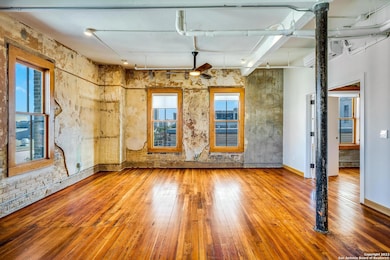 219 N Alamo St unit 401, San Antonio, TX 78205 - photo 5