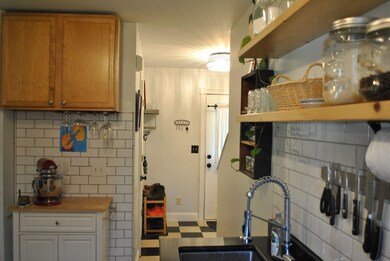 30 Hyde St, Burlington, VT 05401 - photo 7