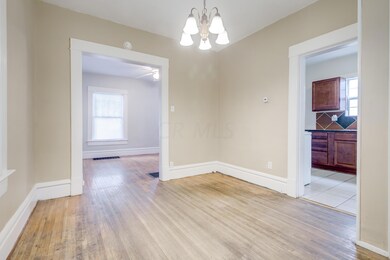 08 - 1511 Hamlet Street-8.jpg