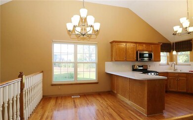 4403 SW Rivulet Dr, Lees Summit, MO 64082 - photo 6