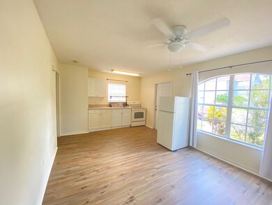 861 Orchid Dr unit B, Davenport, FL 33897 - photo 3