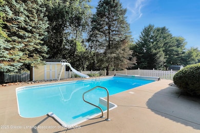 2469 Brookview Ln, Dewitt, MI 48820 - photo 5