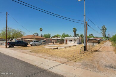 448 Elliott St-3