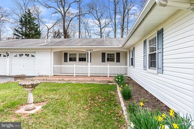 12905 Melville Ln, Fairfax, VA 22033 - photo 3