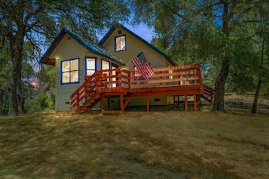 FARMHOUSE WITH 3 BEDROOMS &  LOFT