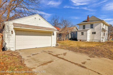 805 Clyde St, Lansing, MI 48915 - photo 3