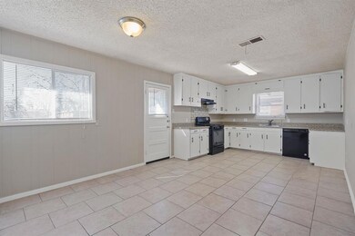 712 Sandell Dr, Fort Worth, TX 76108 - photo 5