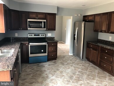 4409 Wandering Way, Temple Hills, MD 20748 - photo 4