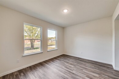 5609 Langley Rd, Houston, TX 77016 - photo 7