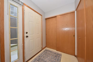 18575 Brookfield Lake Dr unit 61, Brookfield, WI 53045 - photo 7