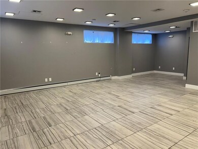 2015 Forest Ave unit A-4, Staten Island, NY 10303 - photo 6