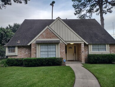 8210 Tiger Ln, Houston, TX 77040 - photo 2