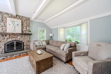 137 Stonegate Ln, Hanover, MA 02339 - photo 5