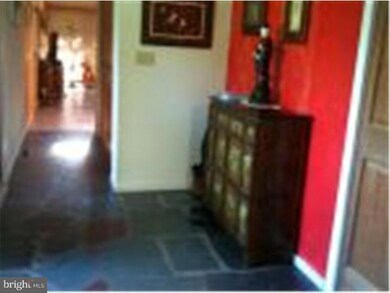 290 Snowden Ln, Princeton, NJ 08540 - photo 2