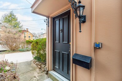 860 S 3rd St, Columbus, OH 43206 - photo 2