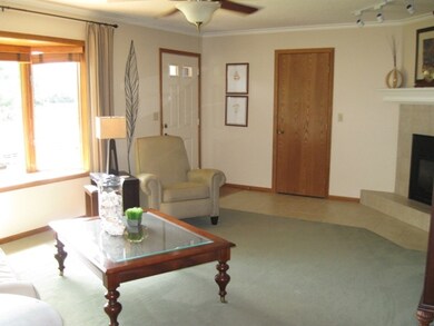 2021 N Davison St, Mitchell, SD 57301 - photo 5