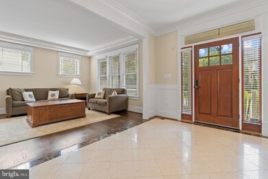 2207 Beacon Ln, Falls Church, VA 22043 - photo 2