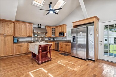 9523 Palm St, New Orleans, LA 70118 - photo 6