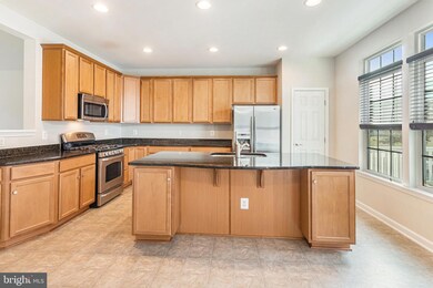 2267 Merseyside Dr unit 25, Woodbridge, VA 22191 - photo 3