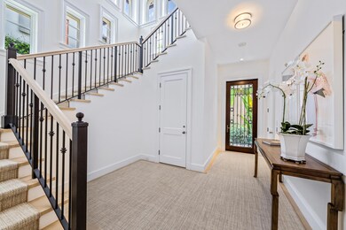 221 Royal Poinciana Way unit 1 Via Flagler, Palm Beach, FL 33480 - photo 3