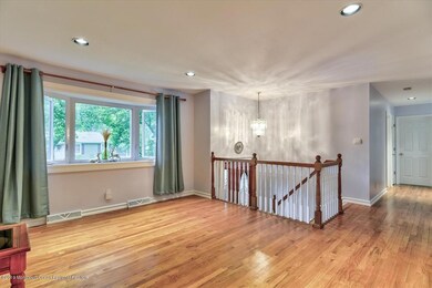 07-Living Room