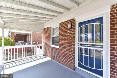 914 Division Ave NE, Washington, DC 20019 - photo 4