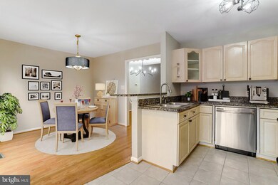 2424 N Hampton Dr, Alexandria, VA 22311 - photo 3