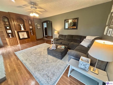 117 Landon Ln, Campbellsville, KY 42718 - photo 3