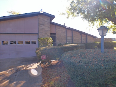 15823 Ironside Hill Dr, Houston, TX 77053 - photo 2