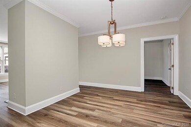 Dedicated Dining Area with Easy Access to Kitchen!