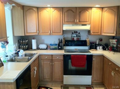 2117 N Apple St, Whitehall, PA 18052 - photo 2